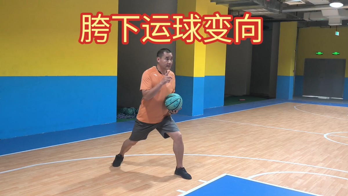 哪里有适合初学者的篮球进攻训练视频?